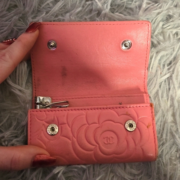 Chanel Camilla Pink With Silver Hardware 6 Ring Key Holder (EUC)(RARE)(16628028) - Picture 5 of 11